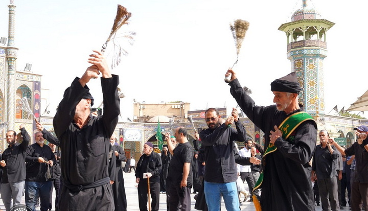 میزبانی حرم فاطمی از هیئات عزاداری شهادت حضرت زهرا(س)