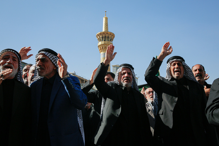 حرم مطهر رضوی در روز شهادت حضرت زهرا سلام‌الله علیها