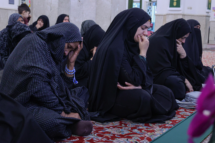 عزاداری بانوان اردوزبان در حرم مطهر رضوی