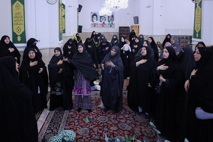 عزاداری بانوان اردوزبان در حرم مطهر رضوی