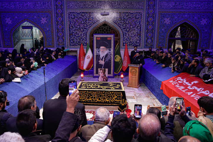 مرثیه سرایی و حماسه خوانی در جوار مزار رهبر شهید انقلاب