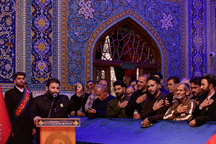 مرثیه سرایی و حماسه خوانی در جوار مزار رهبر شهید انقلاب