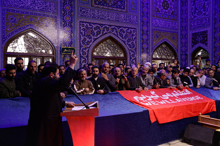 مرثیه سرایی و حماسه خوانی در جوار مزار رهبر شهید انقلاب