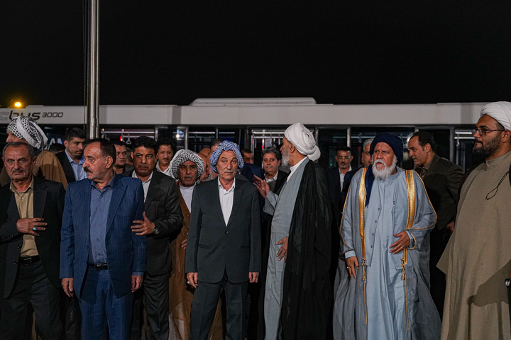 استقبال از شیوخ عشایر خوزستان در فرودگاه شهید هاشمی‌نژاد مشهد