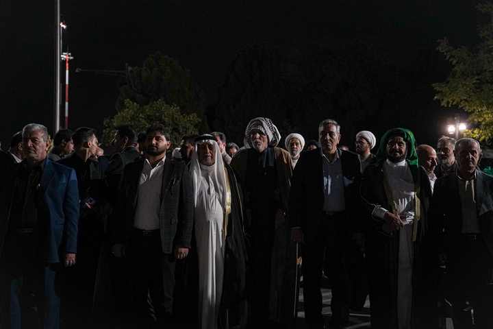 استقبال از شیوخ عشایر خوزستان در فرودگاه شهید هاشمی‌نژاد مشهد
