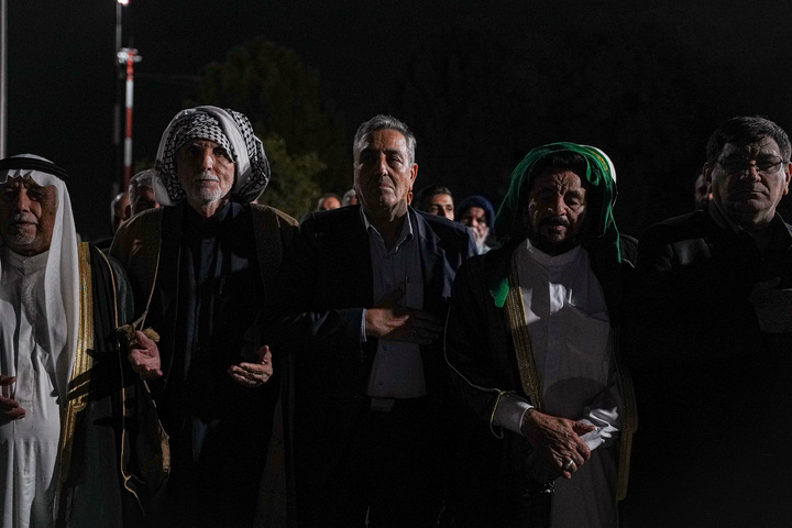 استقبال از شیوخ عشایر خوزستان در فرودگاه شهید هاشمی‌نژاد مشهد
