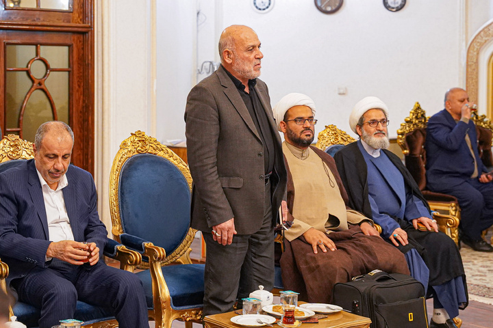استقبال از شیوخ عشایر خوزستان در فرودگاه شهید هاشمی‌نژاد مشهد