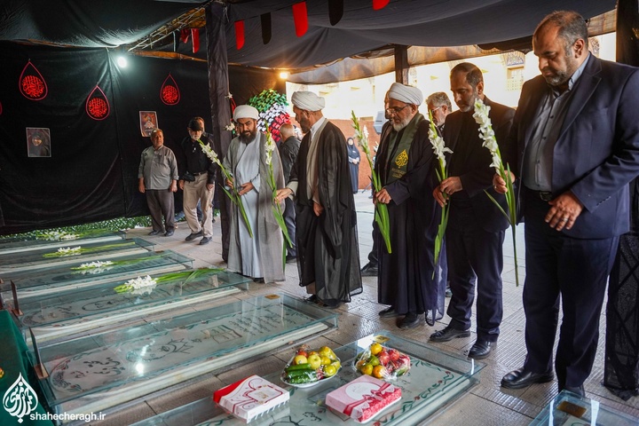 شاهچراغ_گزارش تصویری گلباران قبور شهدا