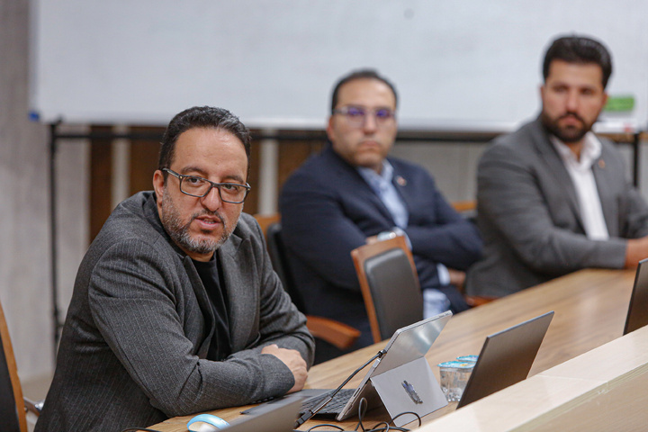 کارگاه آموزشی «آفند و پدافند در برابر جنگ ترکیبی شناختی» ویژه رابطین پدافند غیرعامل سازمان مرکزی