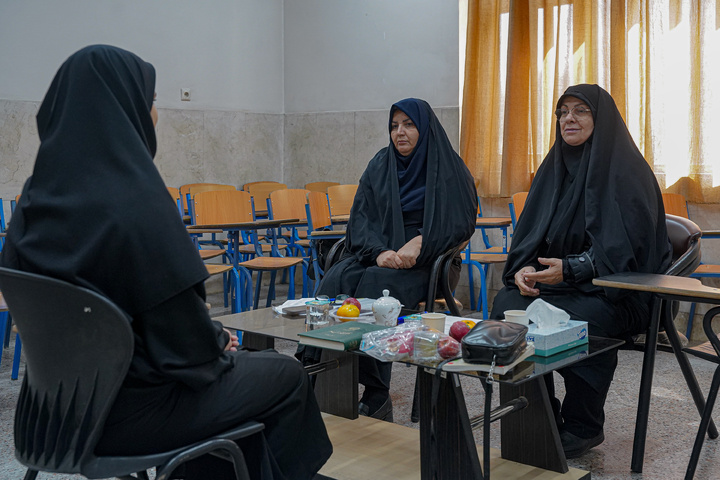 مصاحبه و ارزیابی متقاضیان تحصیل در دانشگاه بین‌المللی امام رضا علیه‌السلام