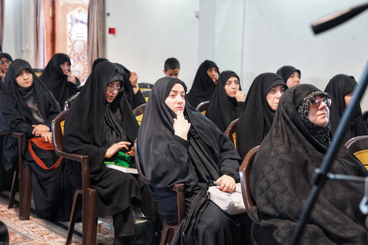 همایش «هم افق با ولی» در آستان مقدس حضرت معصومه(س) برگزار شد + تصاویر
