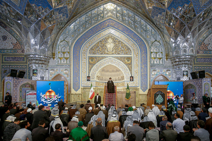 حضور شیوخ و سران غیور عشایر عراق و خوزستان در نماز جمعه مشهد مقدس
