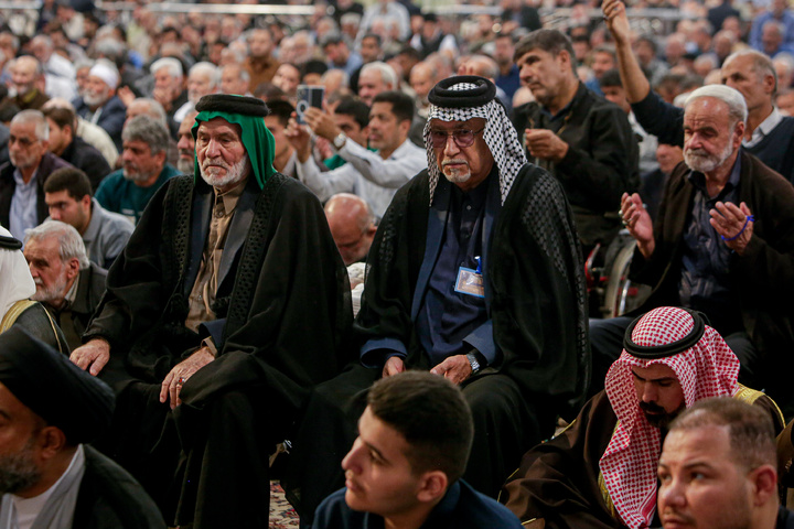 حضور شیوخ و سران غیور عشایر عراق و خوزستان در نماز جمعه مشهد مقدس