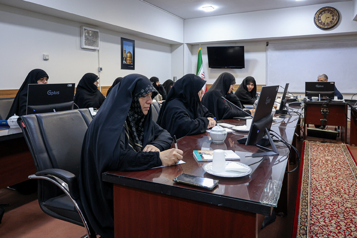 کارگاه آموزشی با محوریت کتاب «مهارت‌های والدین در زندگی و بالندگی فرزندان»