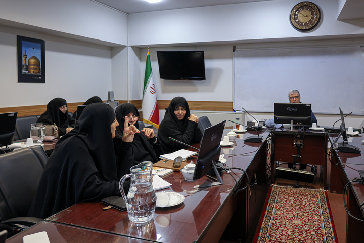 کارگاه آموزشی با محوریت کتاب «مهارت‌های والدین در زندگی و بالندگی فرزندان»