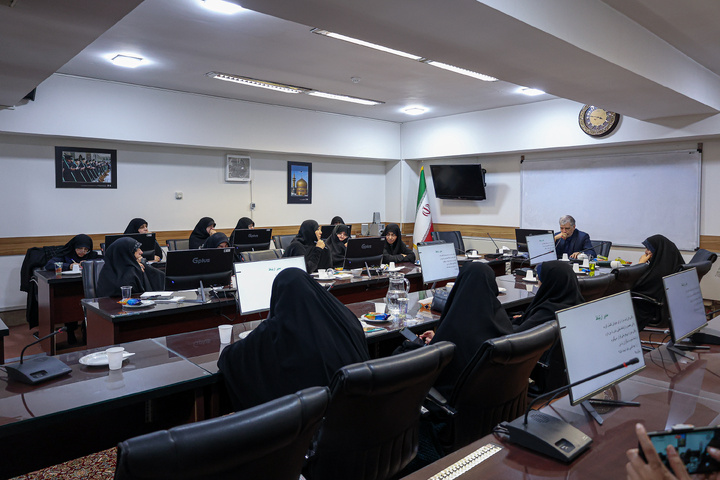 کارگاه آموزشی با محوریت کتاب «مهارت‌های والدین در زندگی و بالندگی فرزندان»